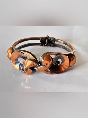 Vintage 70s modernist copper clamper hinged cuff bracelet